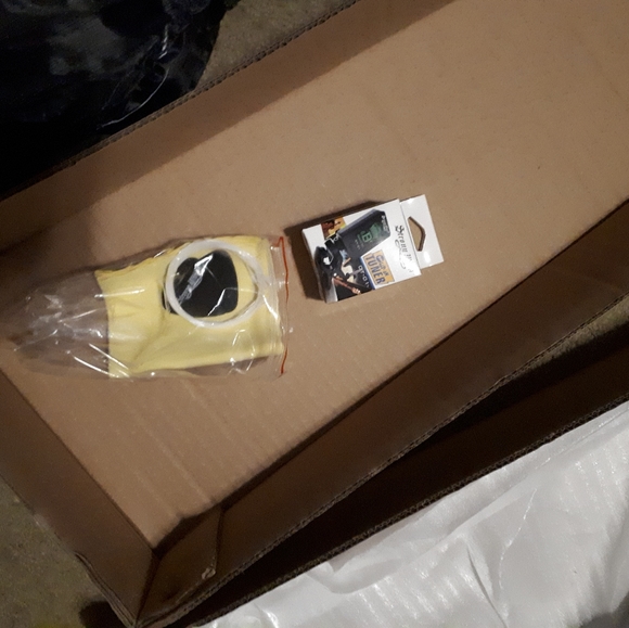 Ukelele - Picture 3 of 3